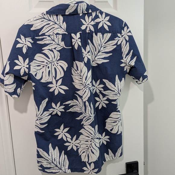 Men's Blue and White Hawaiian Shirt (M) - Picture 2 of 3